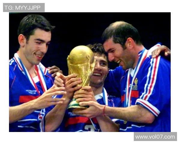 法国足球明星的辉煌历程与国际赛场上的传奇表现